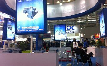 ���ô��(gu��)�H늙C(j��)�O(sh��)��չ�[��(hu��) m.dgjunlin.com