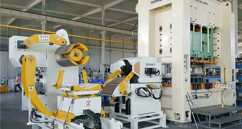 購(gòu)買(mǎi)沖床送料機(jī)需要注意什么？